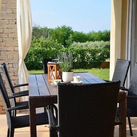 Semesterbostad Casa Mare Istra *